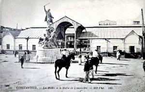 Constantine - Les Halles et la Statue de Lamoriciere - 1911